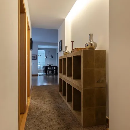 Apartment Engenheiro Miguel Pais 11 *