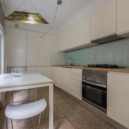Apartment Engenheiro Miguel Pais 11 Lissabon