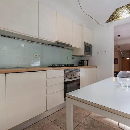 Apartamento Engenheiro Miguel Pais 11 Lisboa